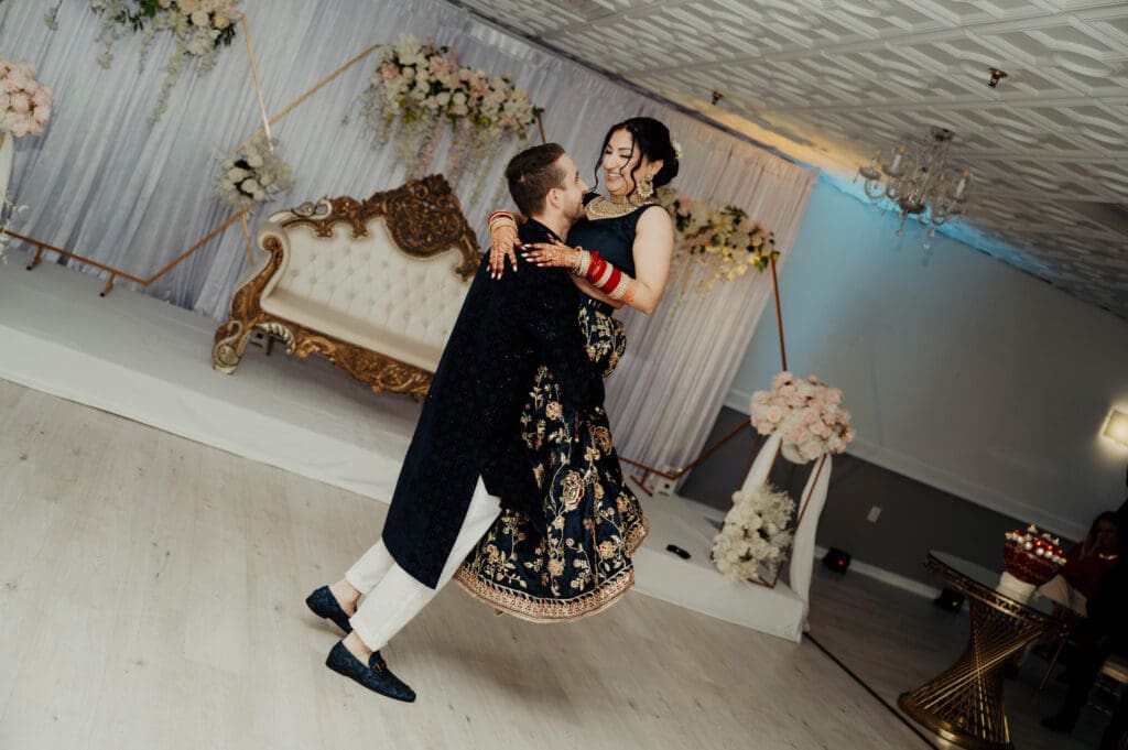 wedding couple first dance