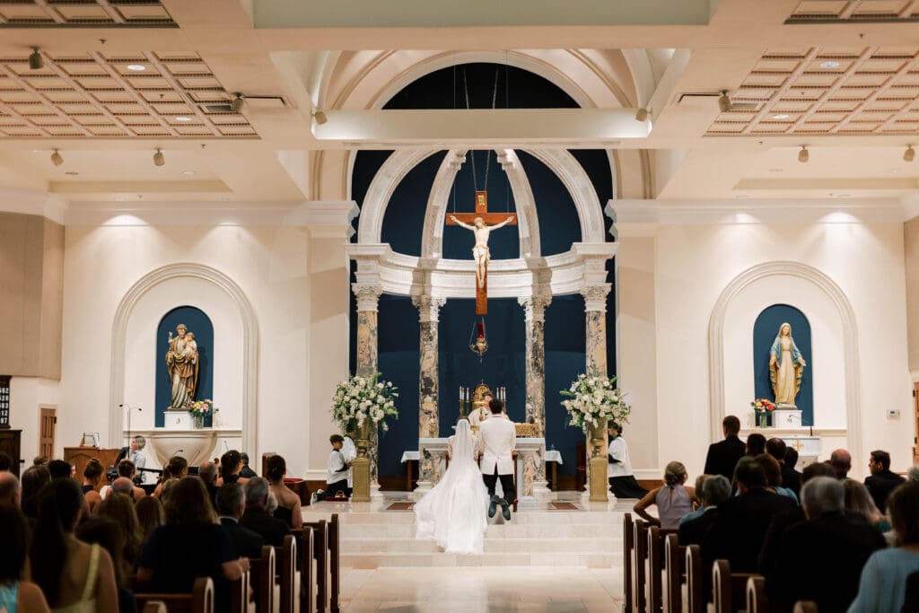 wedding couple Catholic ceremony