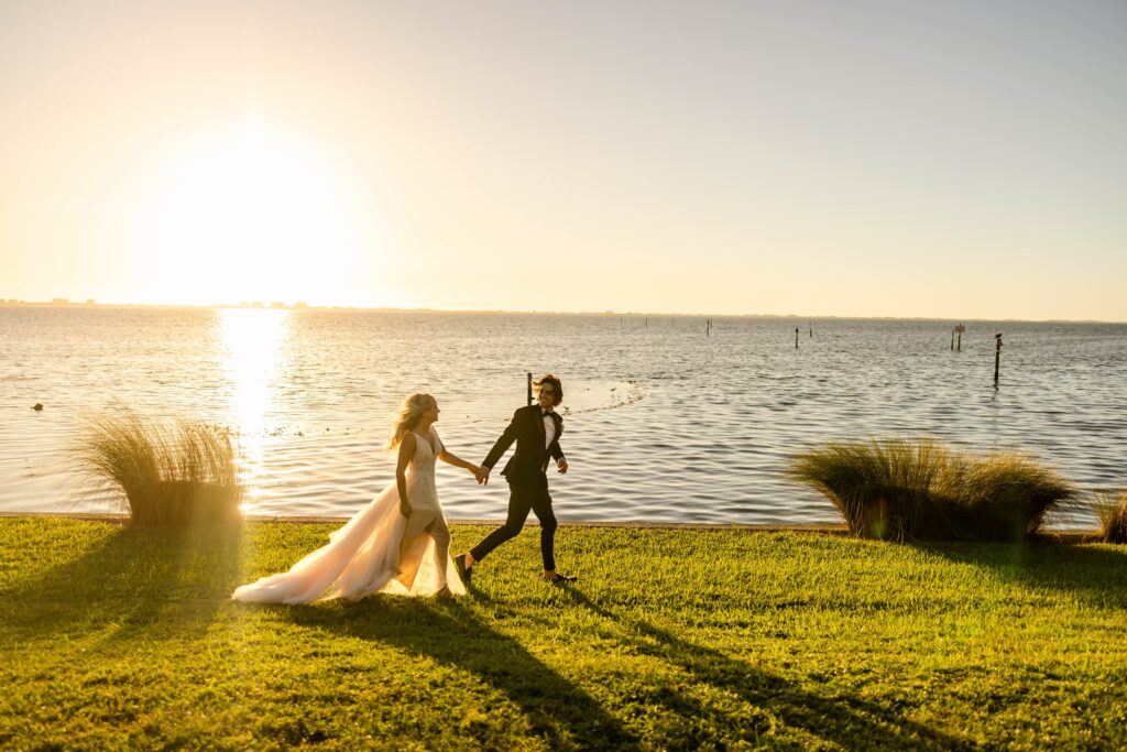 wedding couple golden hour