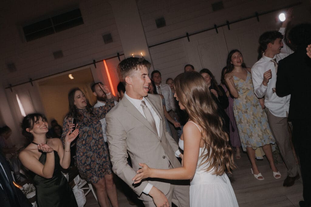 wedding couple dancing